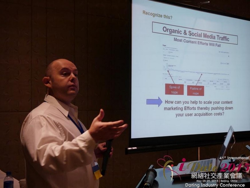 Jason Lee, CEO of Friends Date Network speaking at iDate Beijing